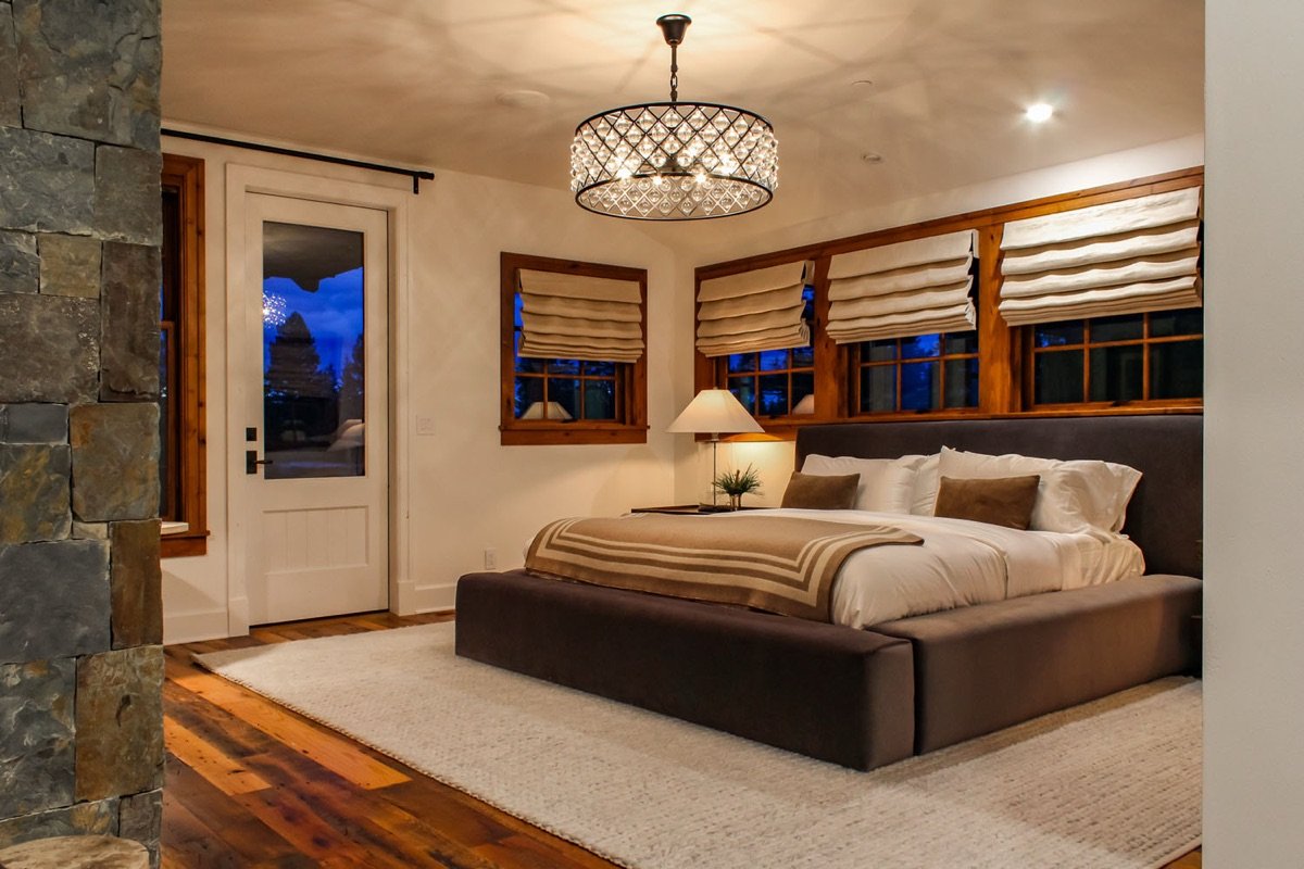 Cabin on the Fairway interior designed by Paul Lauren Designs, Coeur d'Alene Lake, Idaho, view 12