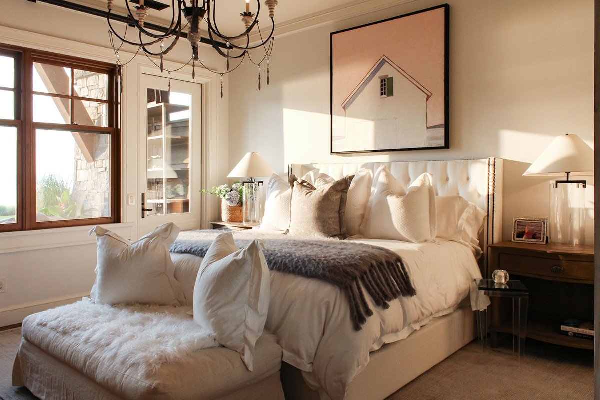 Lakefront Condo I interior designed by Paul Lauren Designs, Chicago, Illinois, view 10