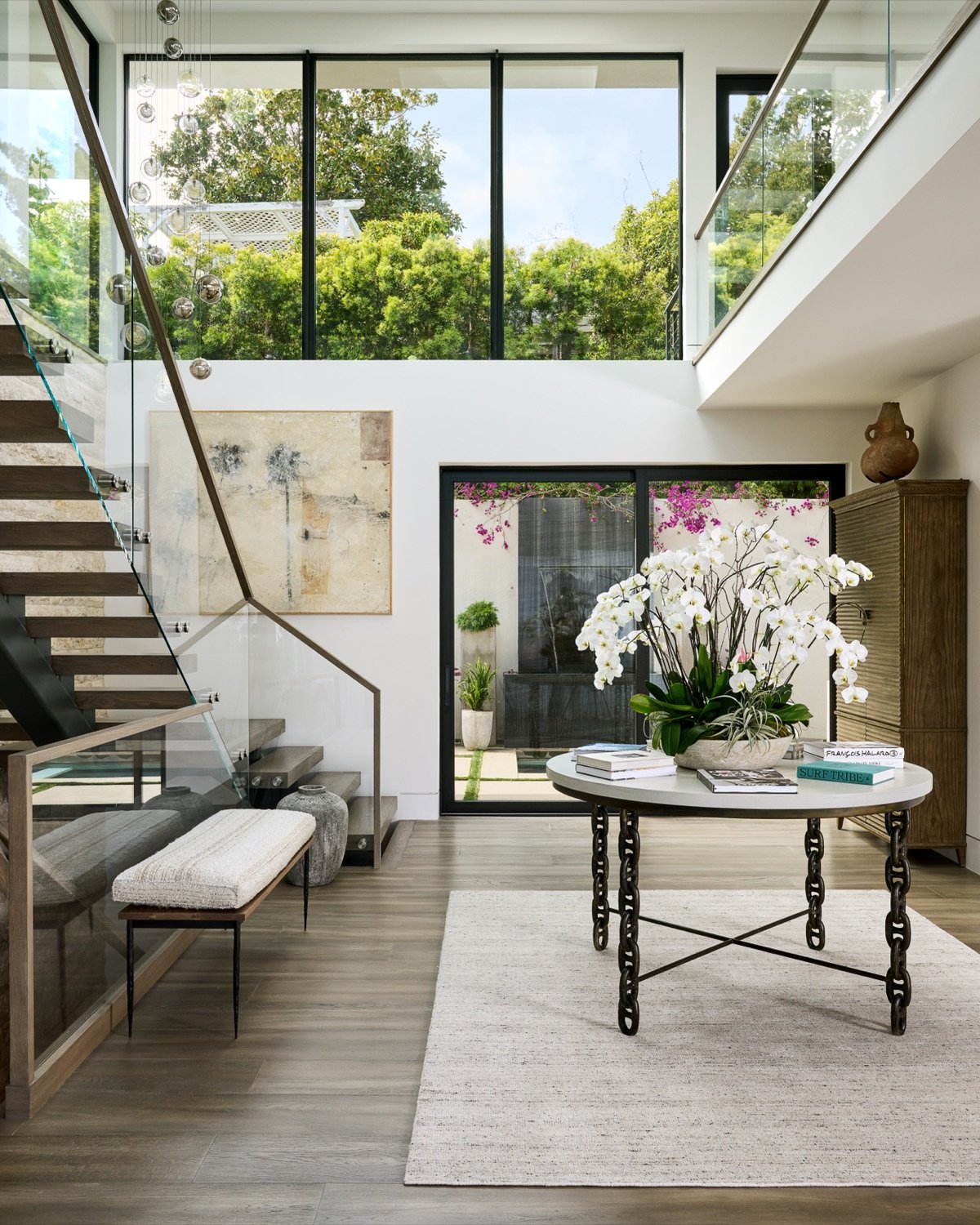 Living room by Paul Lauren Designs, Pacific Palisades