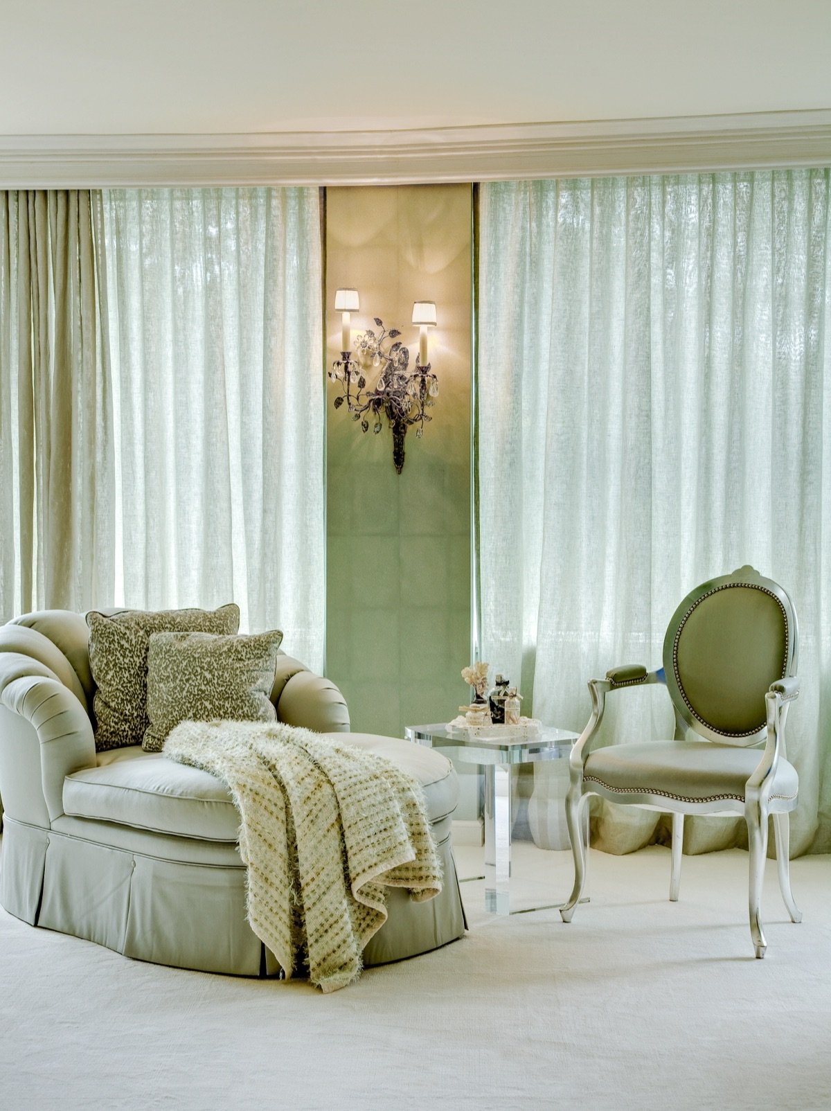 Furnishing & styling by Paul Lauren Designs, Wilmette Residence